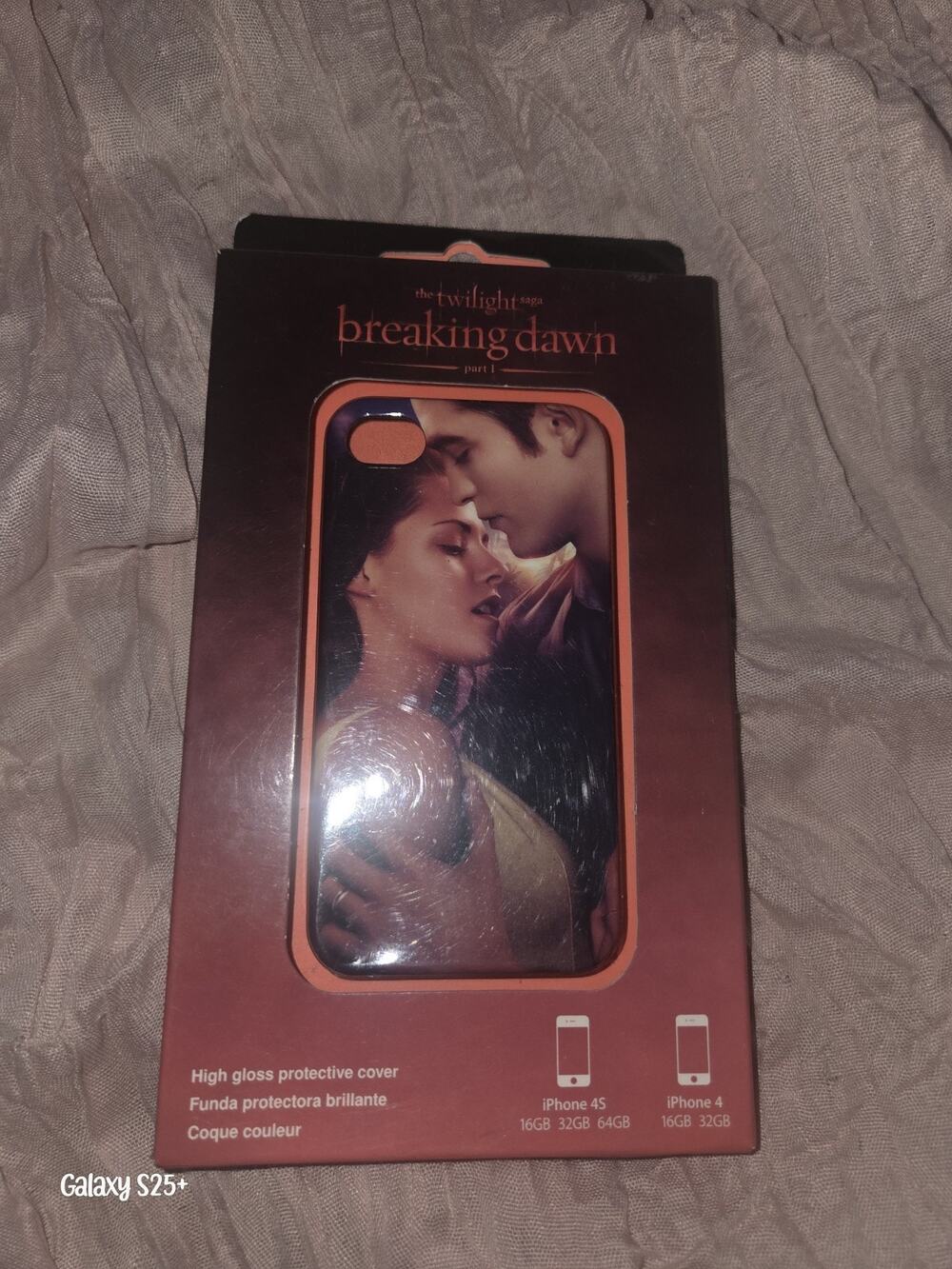 Twilight Breaking Dawn iPhone 4S, iPhone 4 Phone Cover Bella & Edward